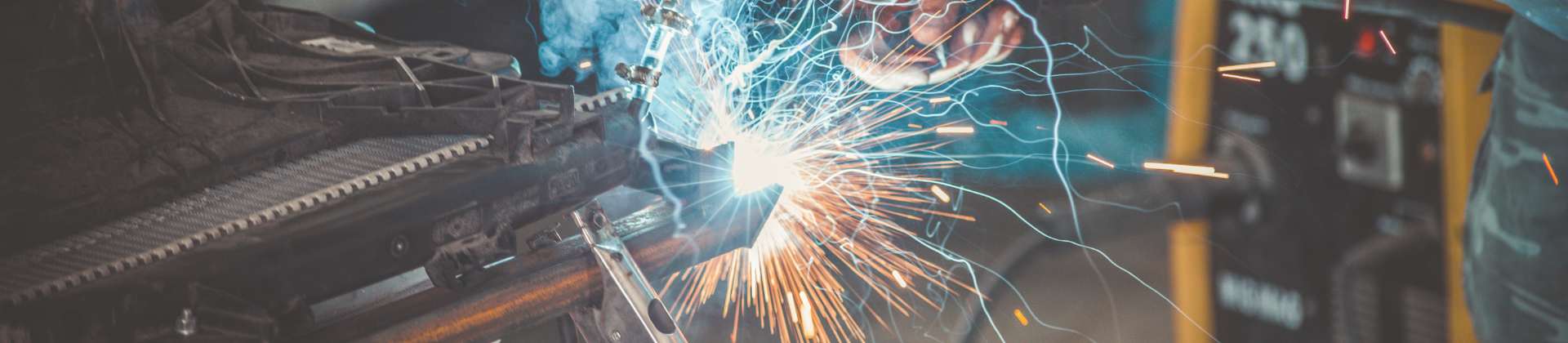 Wartungsarbeiten an einer Industrieanlage